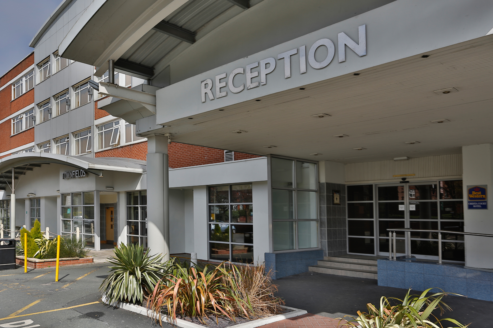 Best Western Manchester Altrincham Cresta Court Hotel Altrincham Best Western Manchester Altrincham Cresta Court Hotel Altrincham