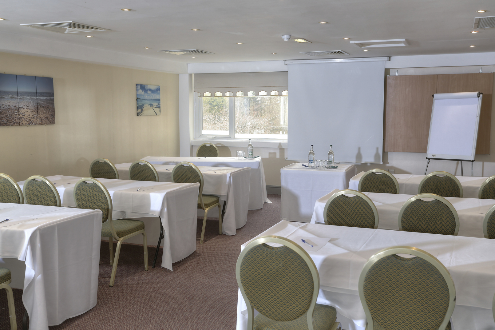 Cresta Court Hotel Manchester Cresta Court Hotel Manchester