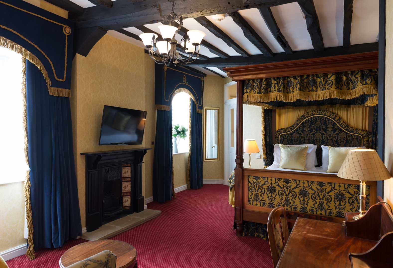 Red lion poker room